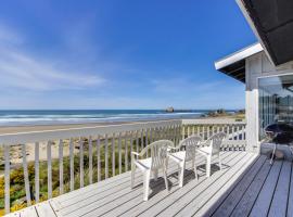 Spindrift Oceanfront Home, hotel in Bandon