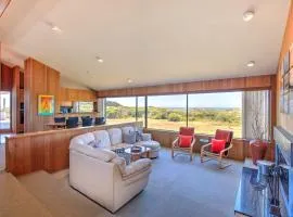 Rolling Waves Beach House