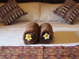 Kampung Sari Homestay, hotel cerca de Museo Puri Lukisan, Ubud