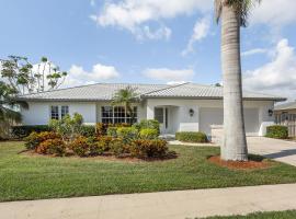 Palm Breeze Bliss, family hotel in Marco Island