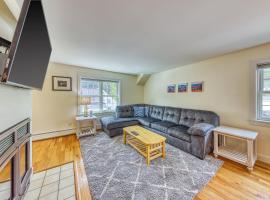 Cozy Stowe Retreat, hotel in Stowe