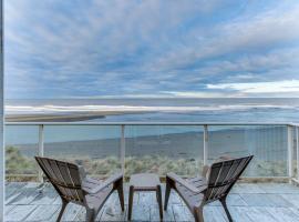 Ocean Lover's Landing, hotel in Gold Beach