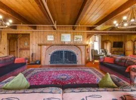 The Lodge at Little Beach