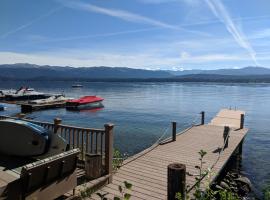 Avery West Shore Cabin, hotel en McCall