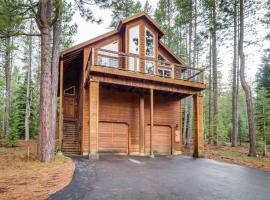 Wooded Escape, cabana o cottage a Donner Pines Tract