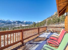 High Pines Cabin, hotell i Estes Park
