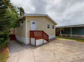 Long Island Village Unit 081, villa í Port Isabel