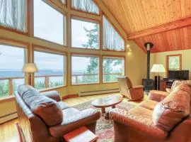 2 Bed 2 Bath Vacation home in Orcas Island