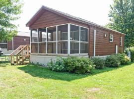 O'Connell's RV Campground Deluxe Park Model 38, hotel in Inlet