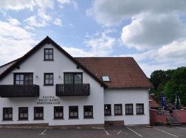 Landgasthof Lang Zum Adler, hotel v destinaci Oberkalbach