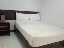R C WOODLAND RESORT INC., Hotel in Estancia