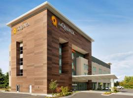 La Quinta Inn & Suites by Wyndham Burlington、バーリントンのホテル