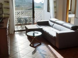 Apartamento amplio y tranquilo con vistas, family hotel in Los Realejos