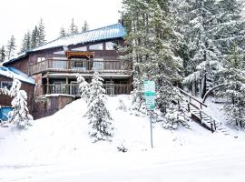 Flying Stag: Upper Chalet, hotel in Government Camp