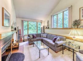 The Woods: Townhouse-F3, hotel with parking in Killington