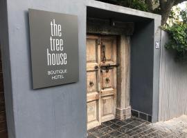 The Tree House Boutique Hotel by The Living Journey Collection, hotel in Cape Town