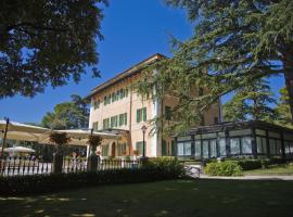 Hotel Villa Verdefiore, hotel v destinaci Appignano