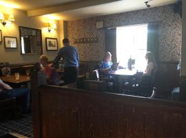 Black Dog Inn, hotel em Bolton