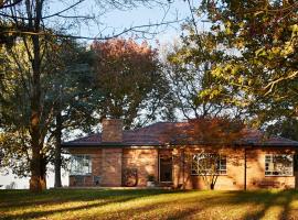 Polperro Farmhouse, huvila kohteessa Red Hill