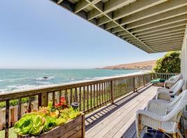 Oceanfront Delight, cabaña en Cayucos