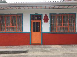 LA CASA MARROQUÍ, cabaña o casa de campo en Pijao