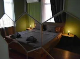 Art Apartment 36