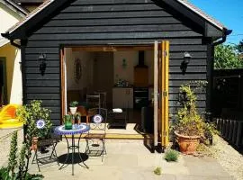The Bird House at Woodburn Cottage