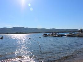 Blue Lagoon Resort, hótel í Lake George