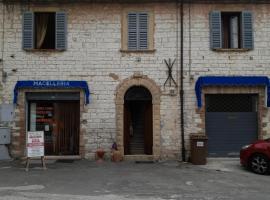 La Casa in Piazza – hotel w mieście Gubbio