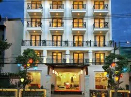 Uptown Hoi An Hotel & Spa
