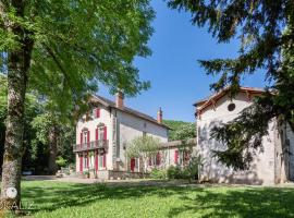 Domaine La Rose, hotel con piscina a Caylus