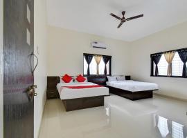 OYO 48854 Hotel Vishwajeet, hotel v destinaci Ahmednagar
