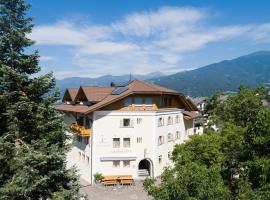 Gasthof Stern, hotel Funesben