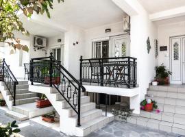 Anthos Apartments, hotel near Makryammos Beach, Limenas