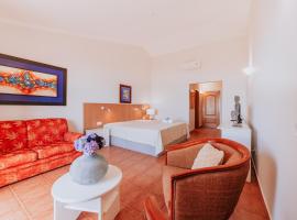 Villa Amore Accommodation, hotel din Paul do Mar