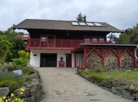Ferienhaus Winterberg, hotel v destinaci Bromskirchen