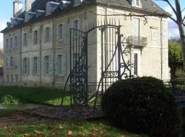 Château De Serrigny