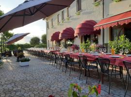 ca vittoria, hotel con estacionamiento en Busco