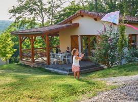Village de Montmarsis, resort en Gourdon-en-Quercy