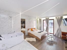 YOURAPART Chmielna Park Exclusive z Wanna wolnostojaca lub Jacuzzi