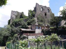 Gîte du Château de Retourtour, hotel bajet di Lamastre