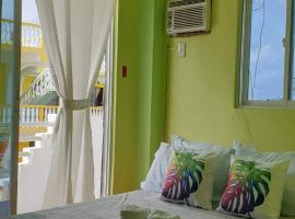 Siargao Pacific View Tower, hotel v destinaci Surigao