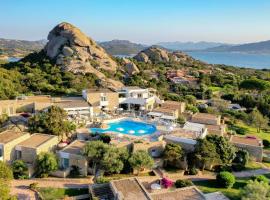 Hotel Grand Relais Dei Nuraghi, hotel a Baja Sardinia