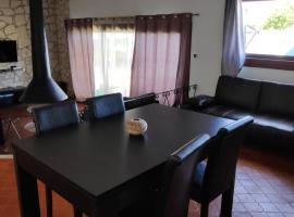 Louro's Villa - 12130AL, hotel en Cantanhede