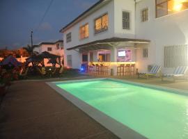 Residence Helios, hotell i Abidjan