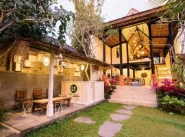 Ubud Tropical