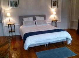 Chambres d'h&ocirc;tes La Bourbelle, гостевой дом в городе Neufmoutiers-en-Brie