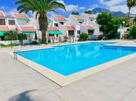 SUNNY VILLA HOLIDAY HOME, holiday home in Adeje