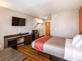 Motel 6-Rossford, OH