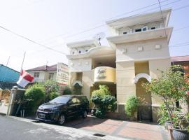 RedDoorz near Pantai Falajawa Ternate, hotel in Ternate